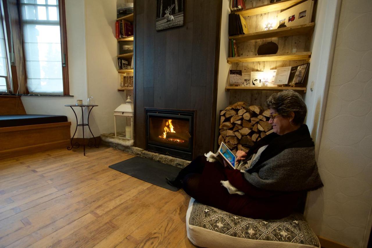 L'Ancienne Poste - Chambres D'Hotes Et Table De Degustation Marloie Eksteriør billede
