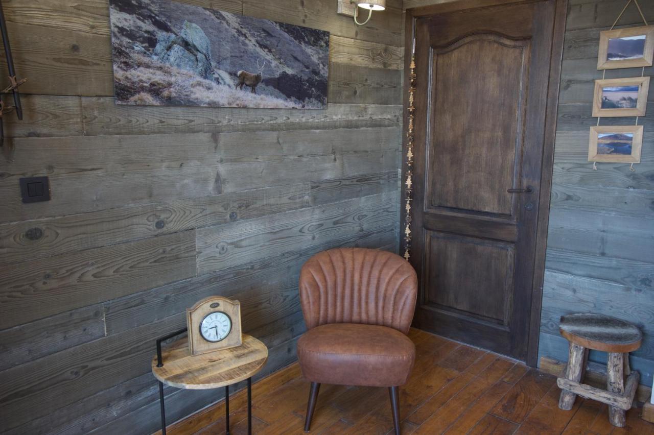 L'Ancienne Poste - Chambres D'Hotes Et Table De Degustation Marloie Eksteriør billede